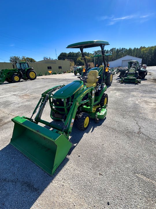 John Deere 1025R