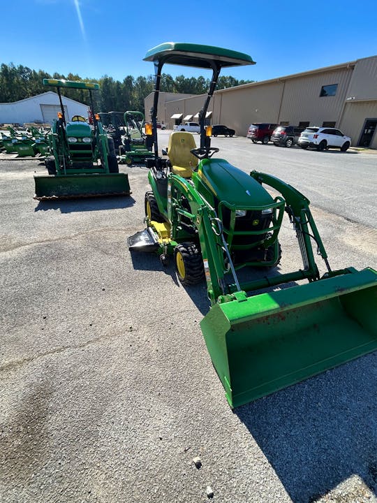 John Deere 1025R