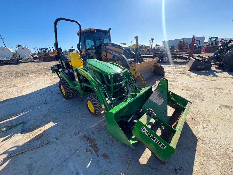 John Deere 1025R
