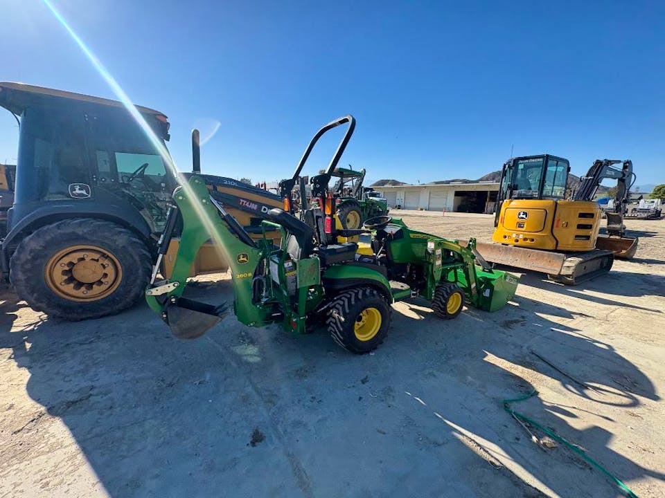 John Deere 1025R