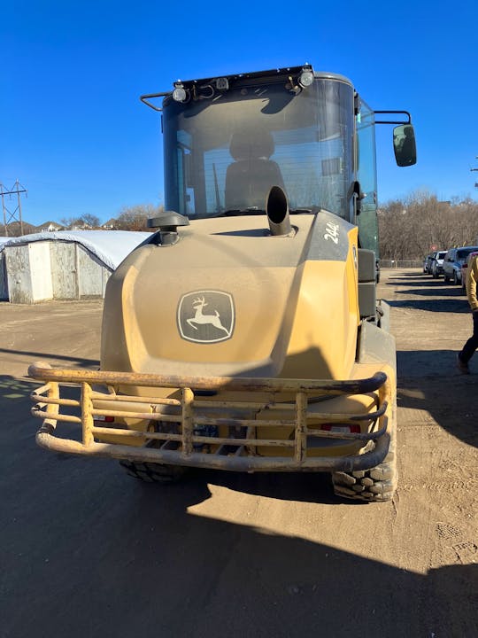 John Deere 244L