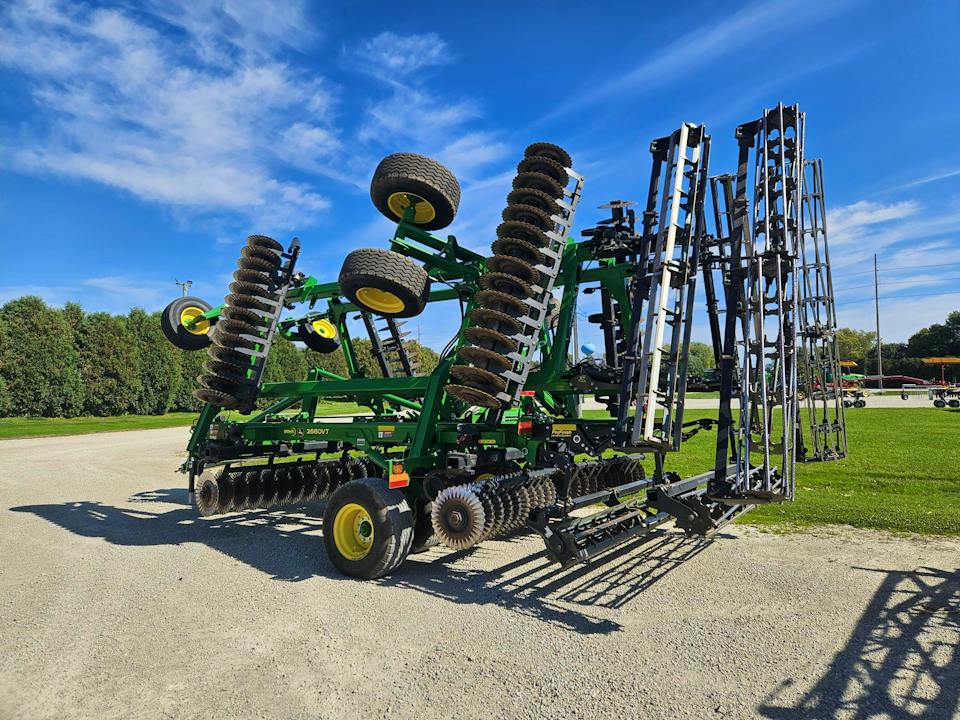 John Deere 2660VT