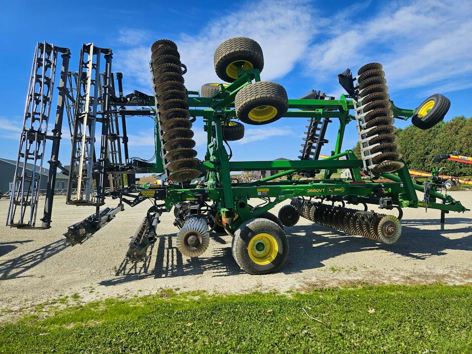 John Deere 2660VT