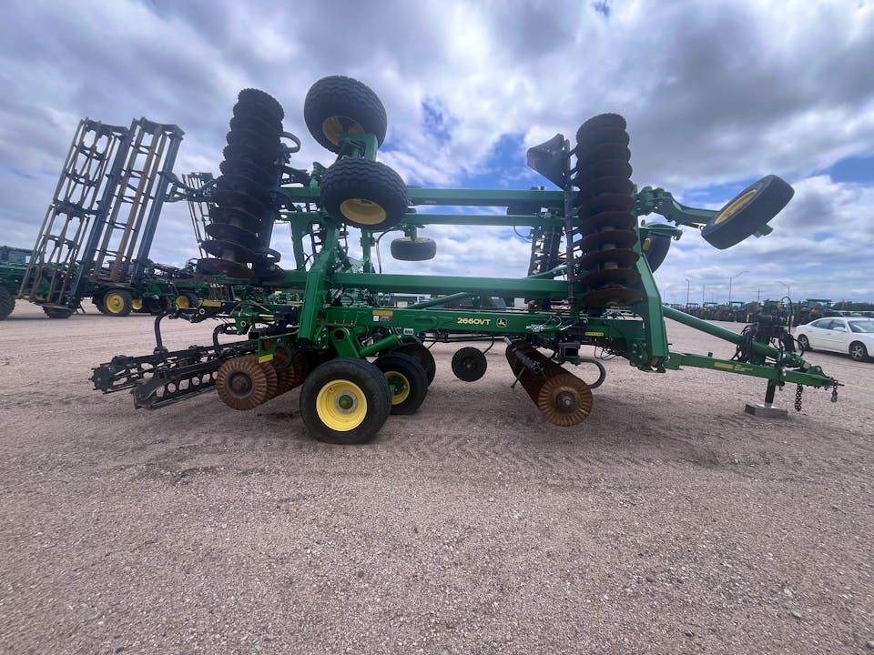 John Deere 2660VT