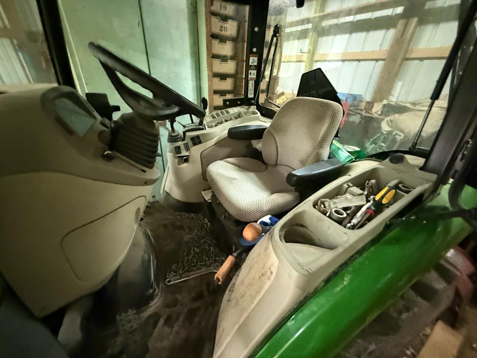 John Deere 3039R