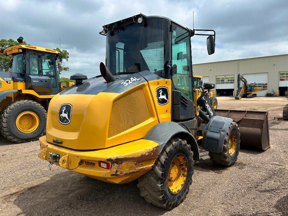 John Deere 324L