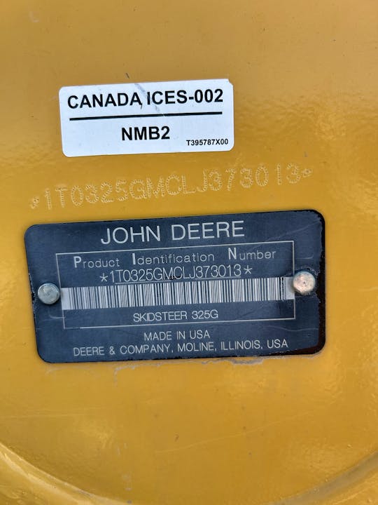 John Deere 325G
