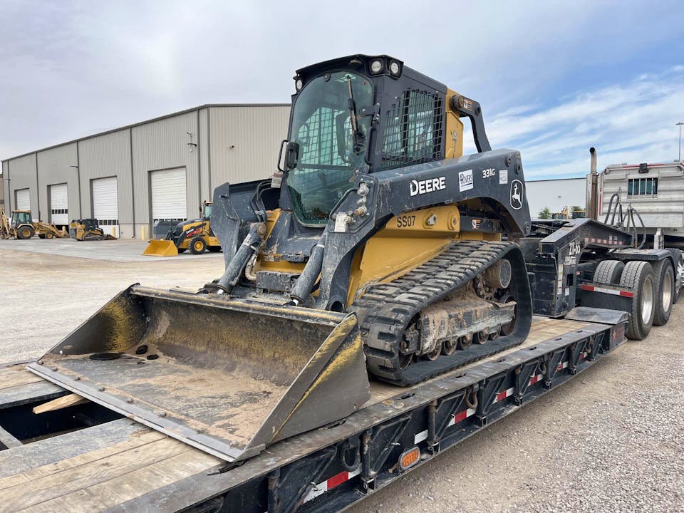 2020-john-deere-331g-241541