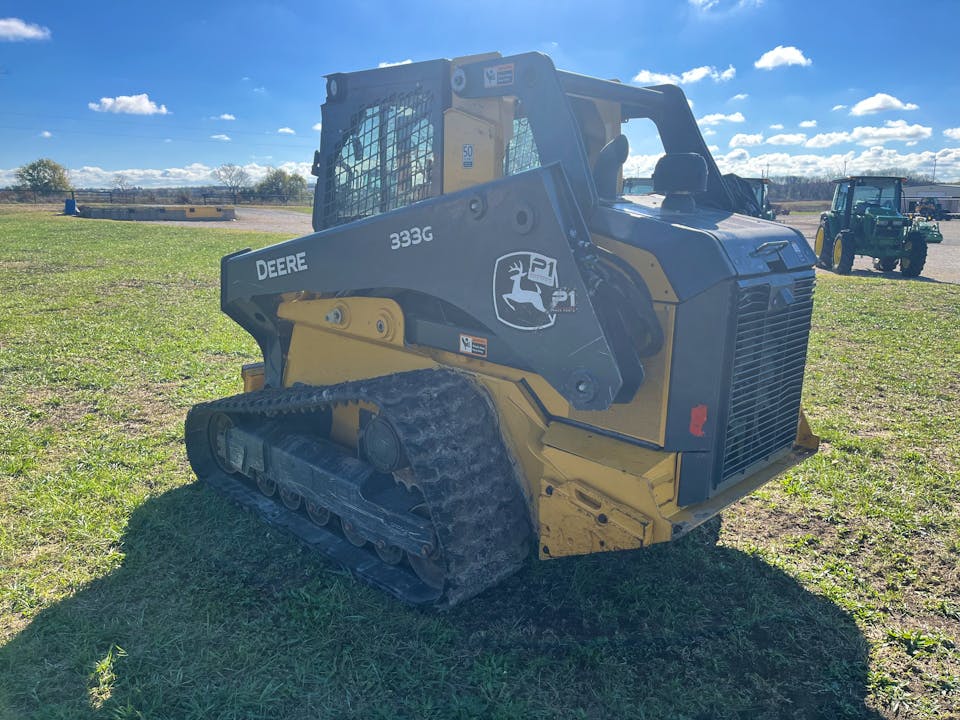 John Deere 333G