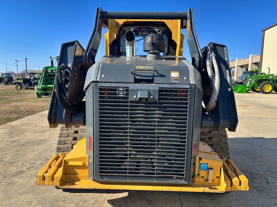 John Deere 333G