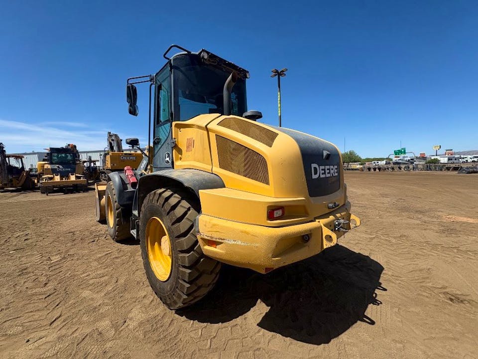 John Deere 344L