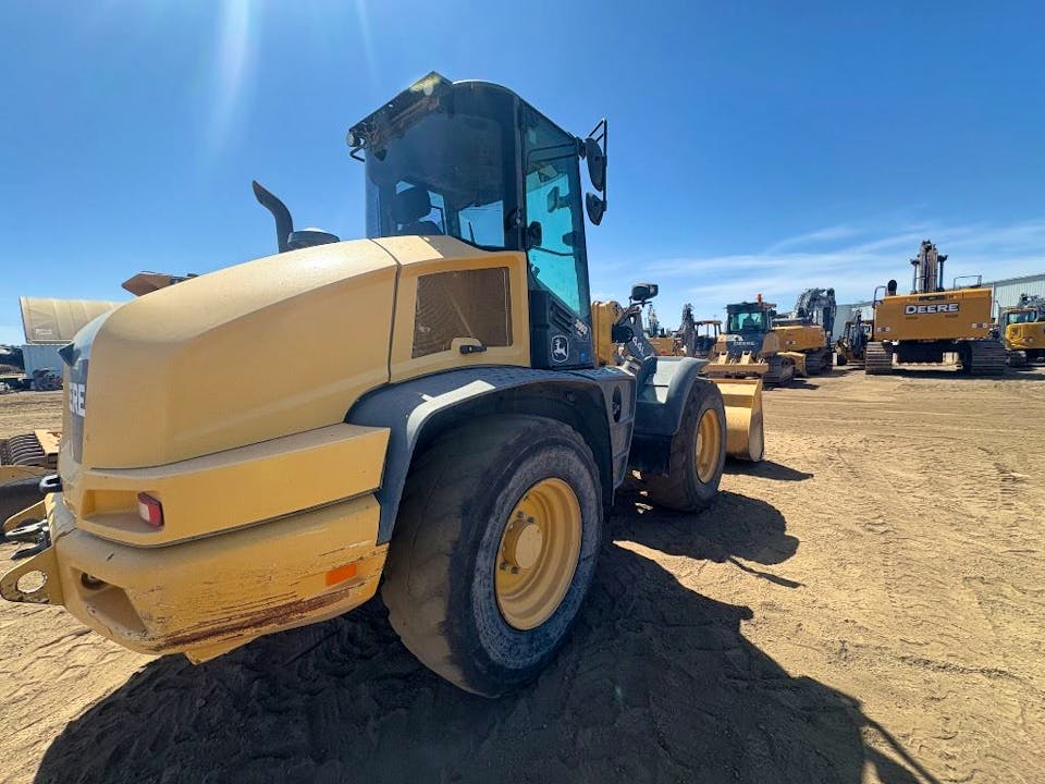 John Deere 344L