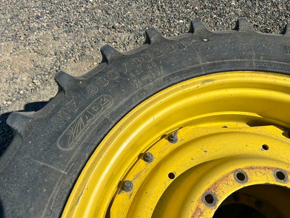 John Deere 380 TIRES