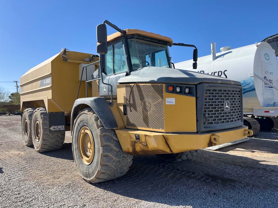 John Deere 460E