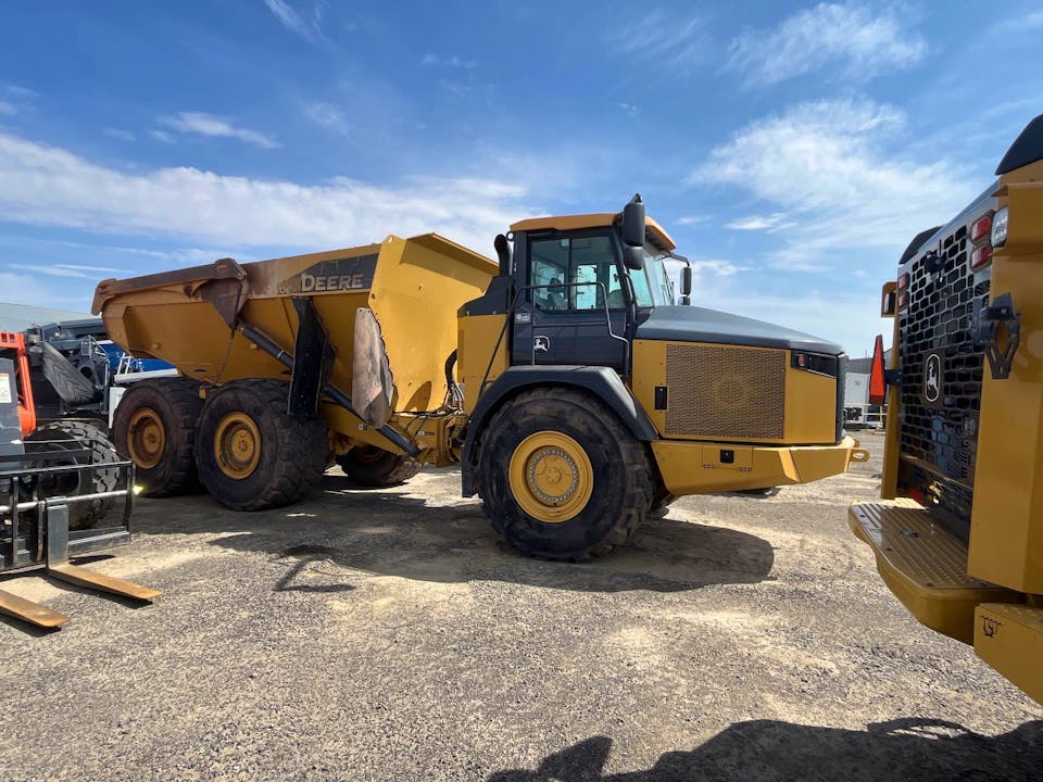 John Deere 460E