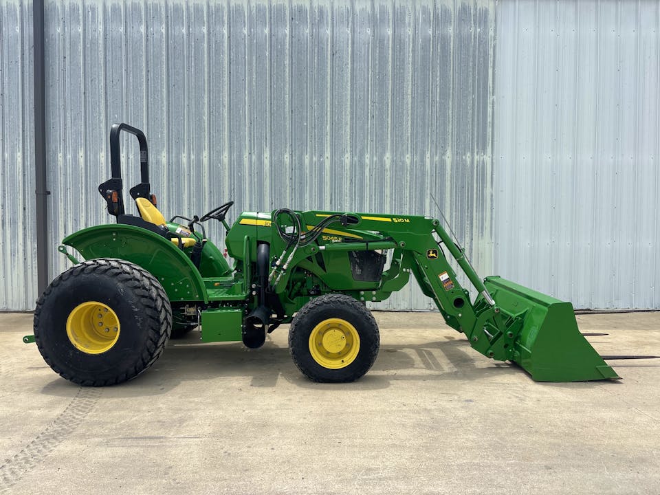 John Deere 5045E