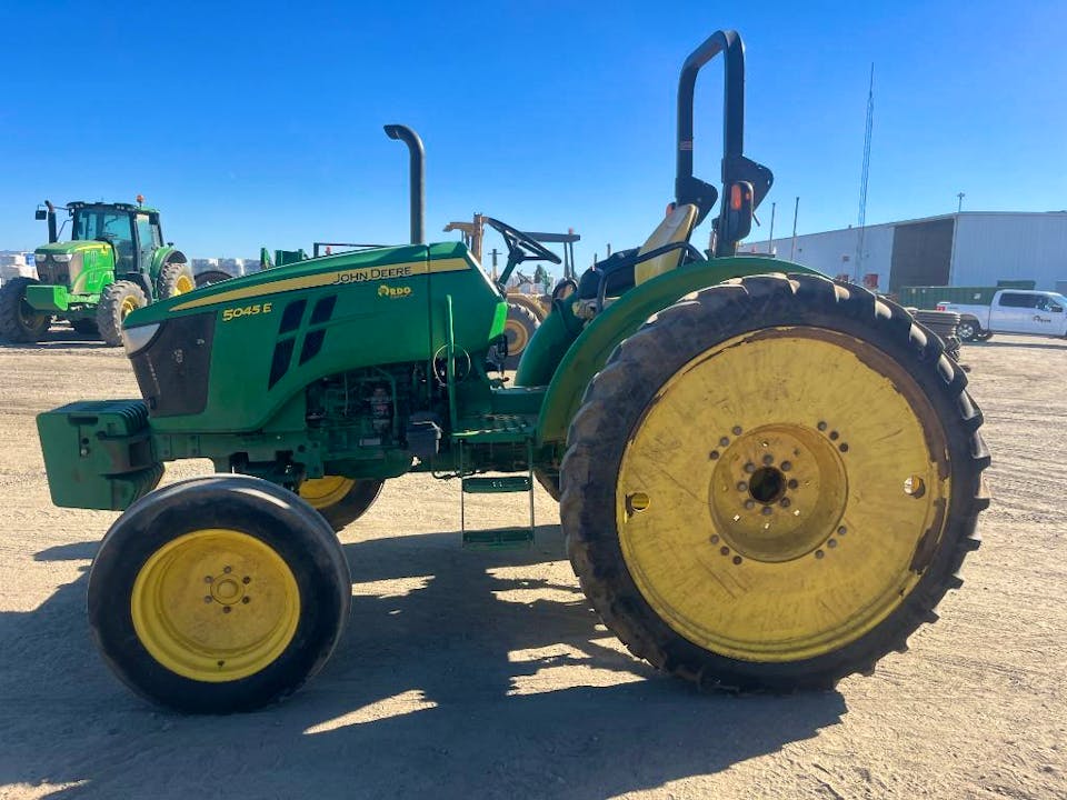 John Deere 5045E
