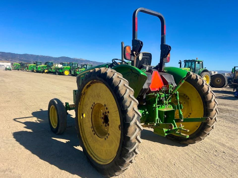 John Deere 5045E