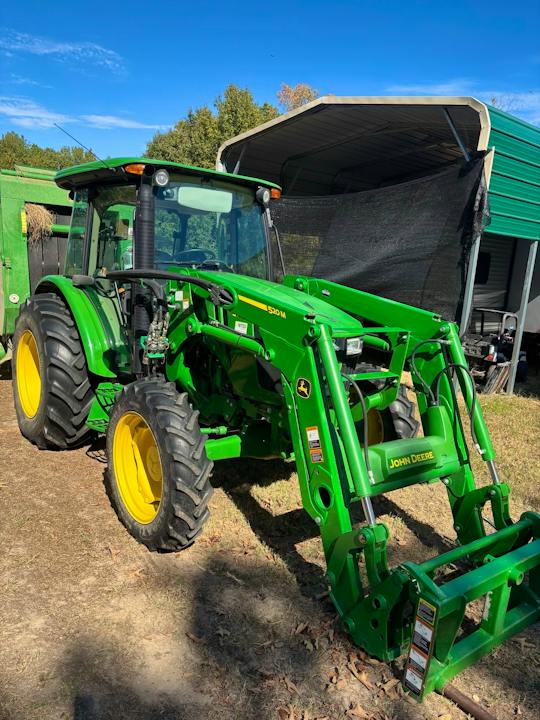 John Deere 5075E
