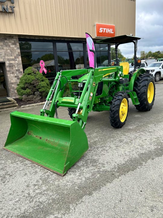 John Deere 5075E