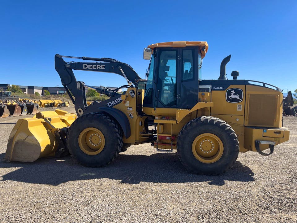 John Deere 544L