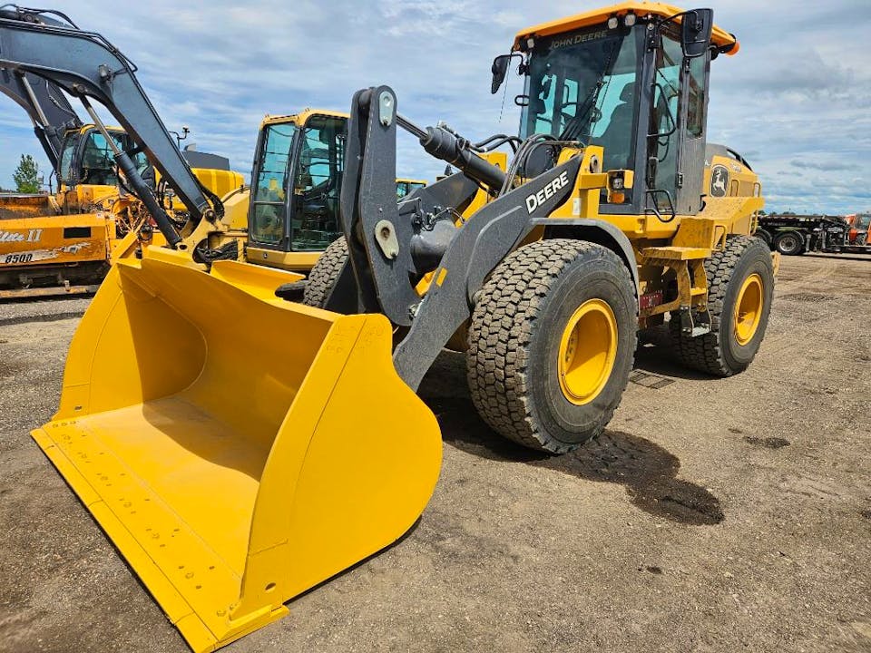 John Deere 544L
