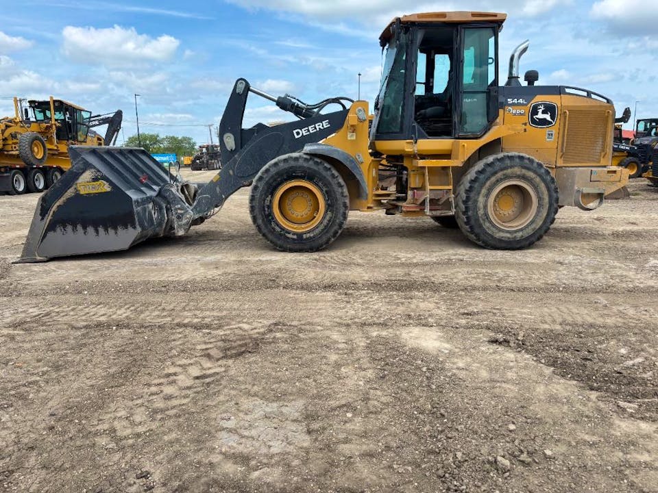John Deere 544L