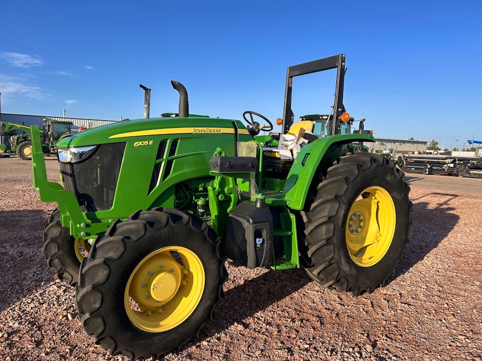 John Deere 6105E