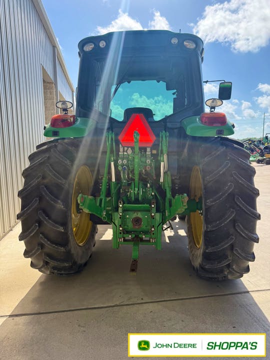 John Deere 6120M