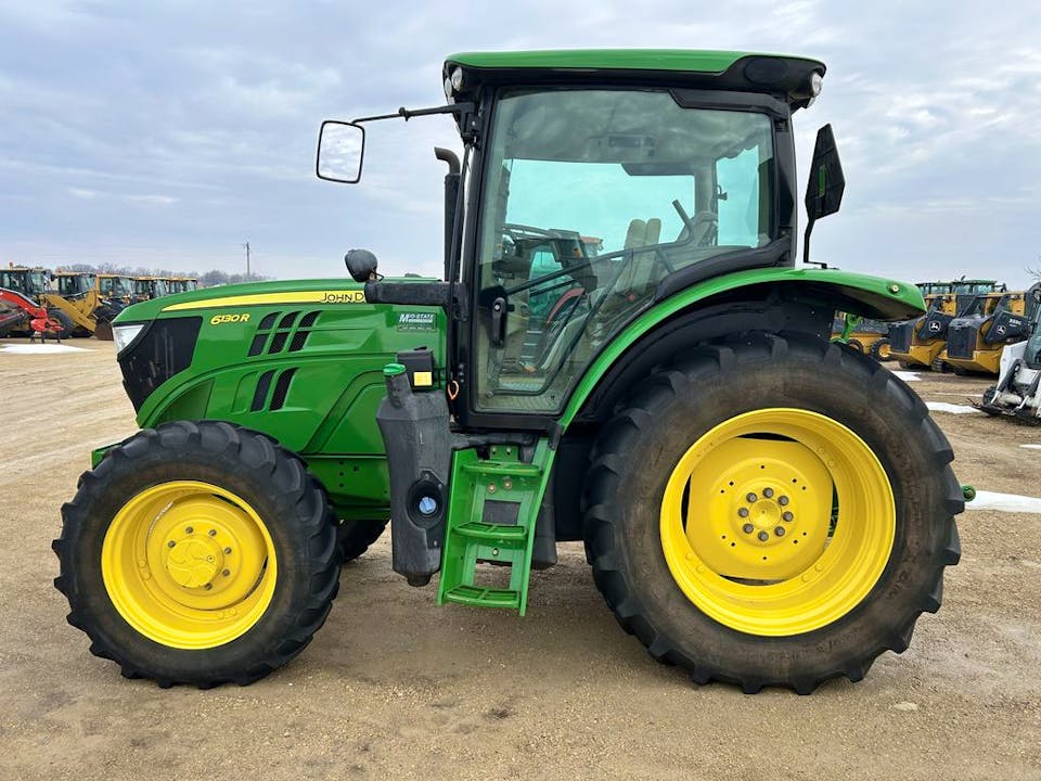 John Deere 6130R