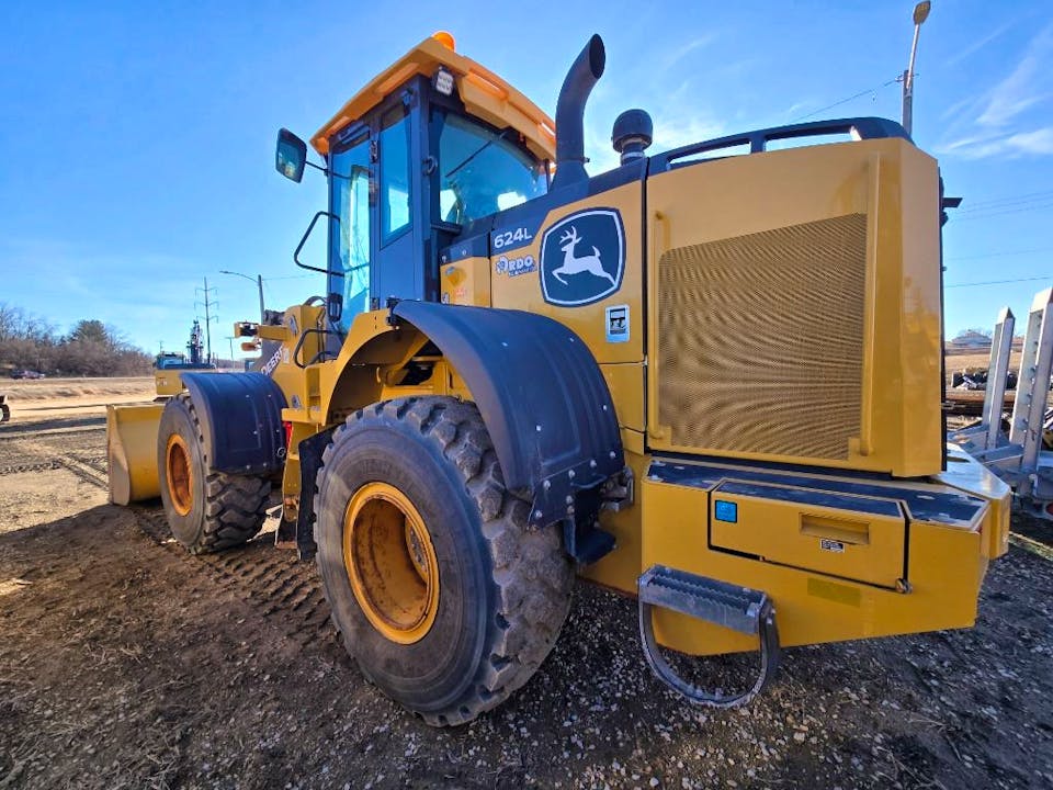 John Deere 624L