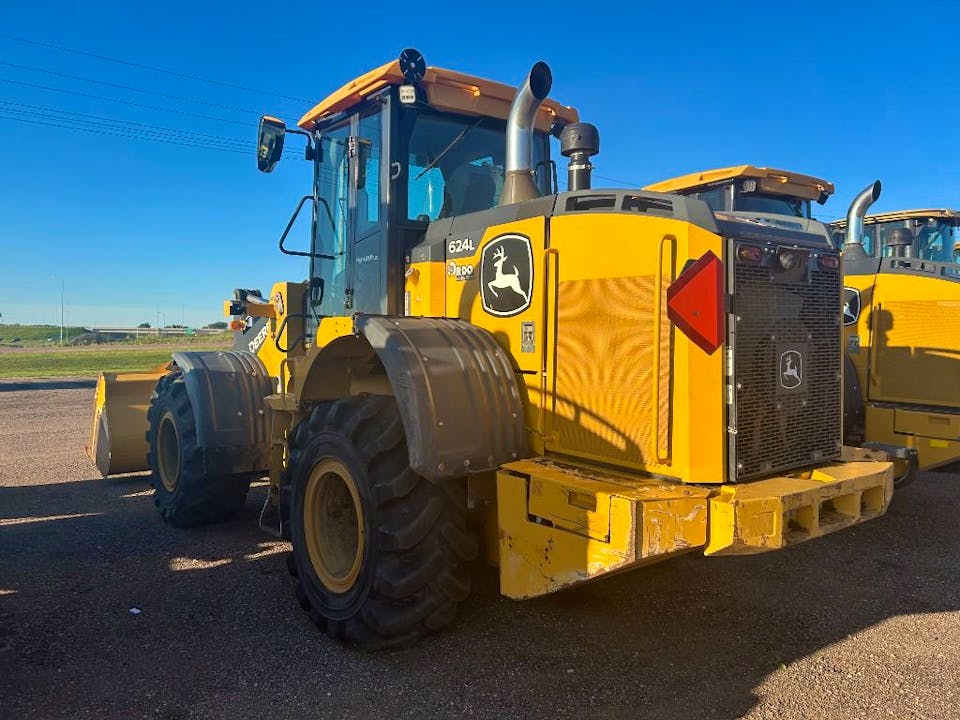 John Deere 624L