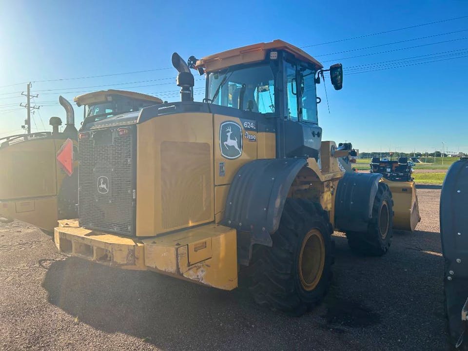 John Deere 624L