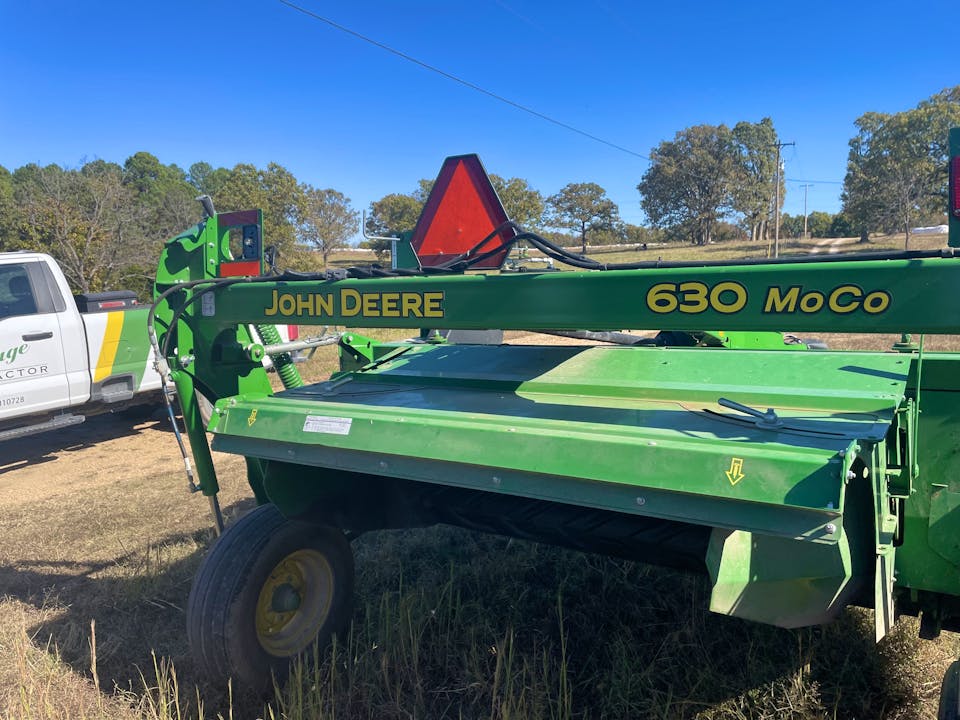 John Deere 630
