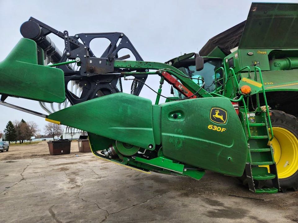 John Deere 630F