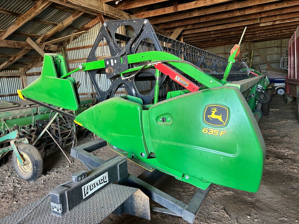 2020-john-deere-635f-484775