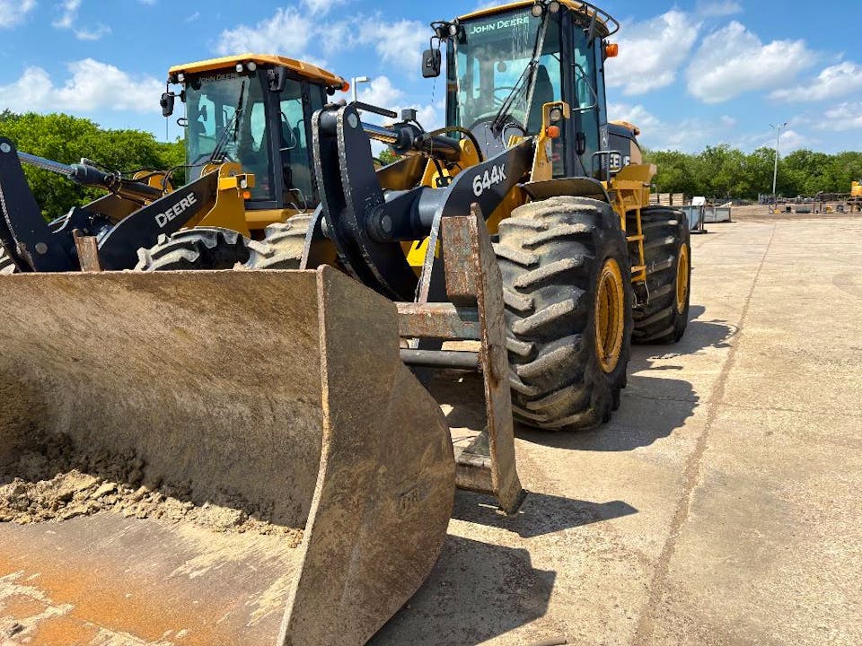 2020-john-deere-644k-248232