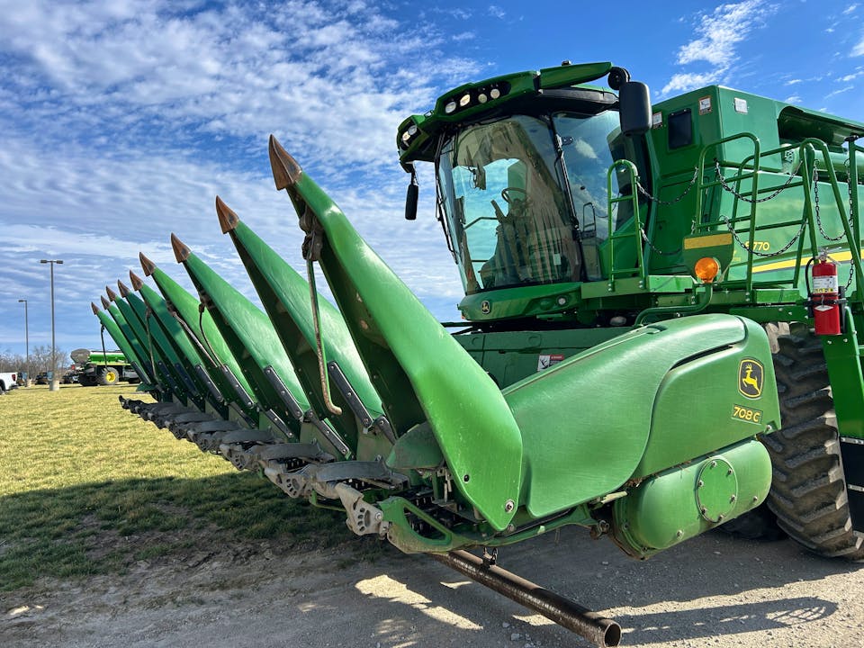 John Deere 708C