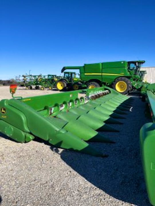 John Deere 712C