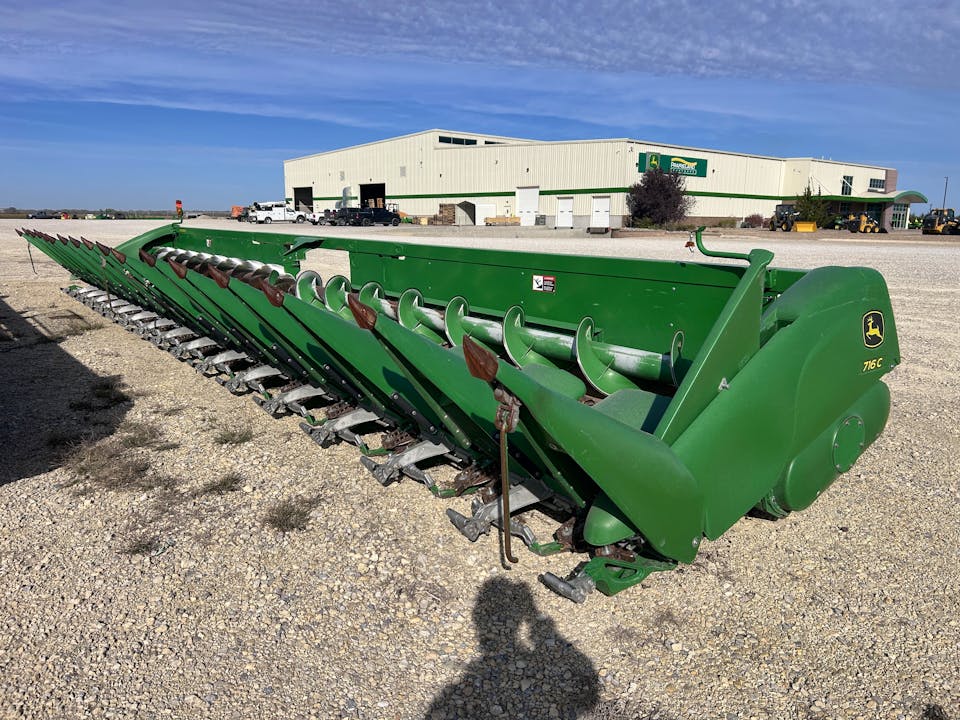 John Deere 716C