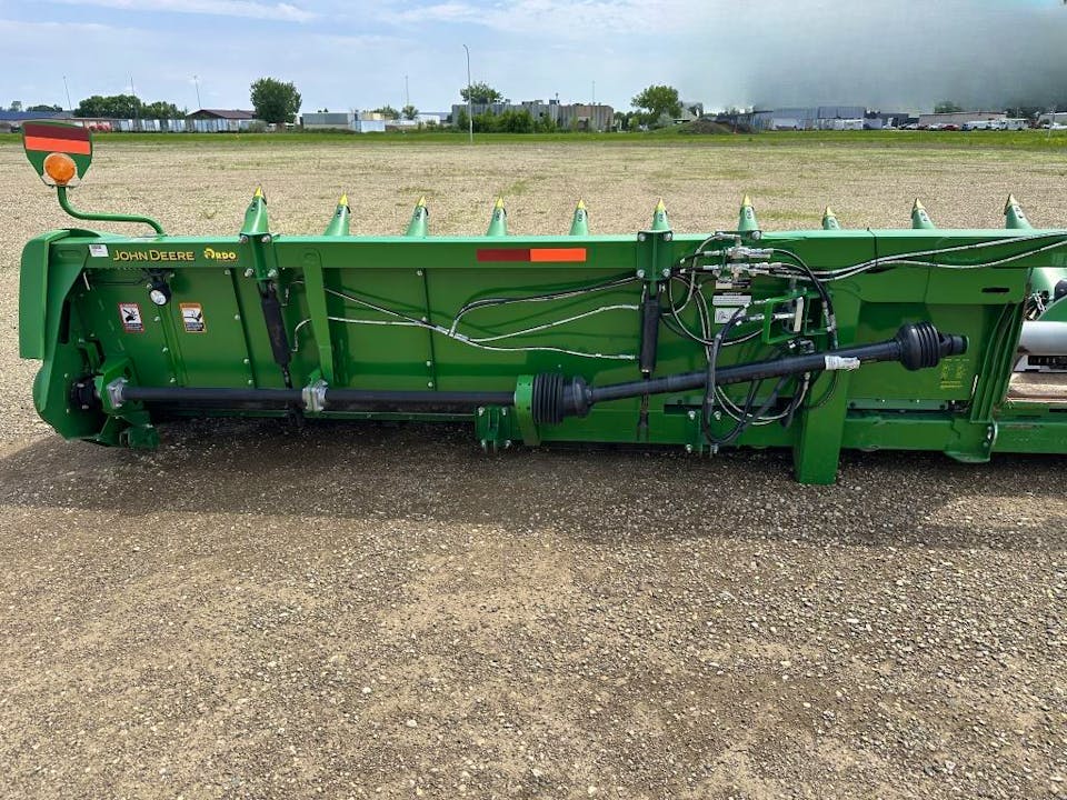John Deere 718C