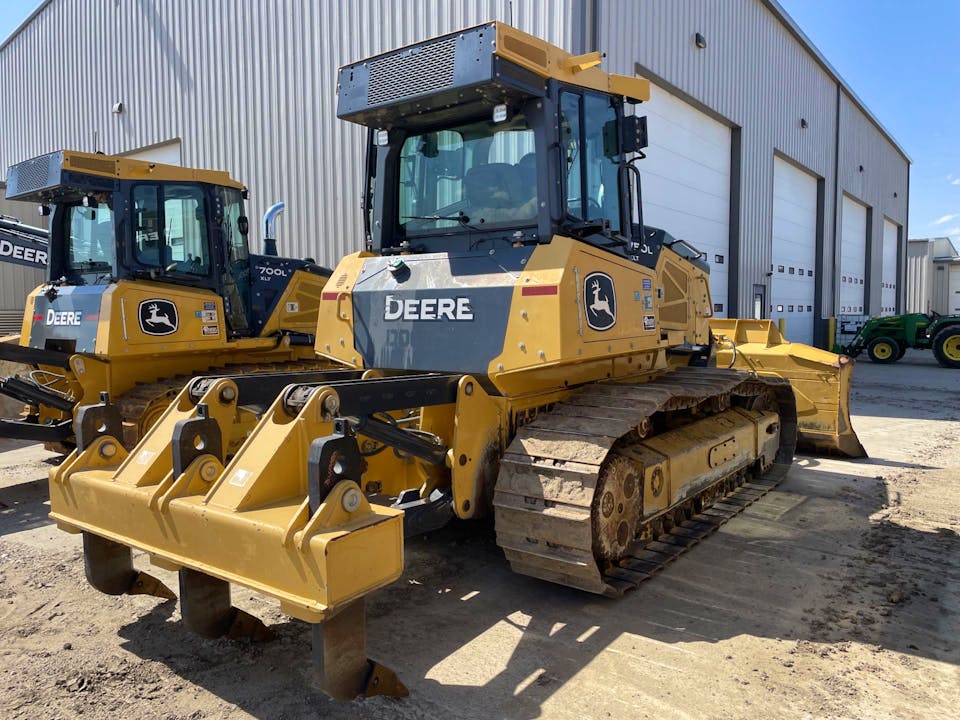 John Deere 750L