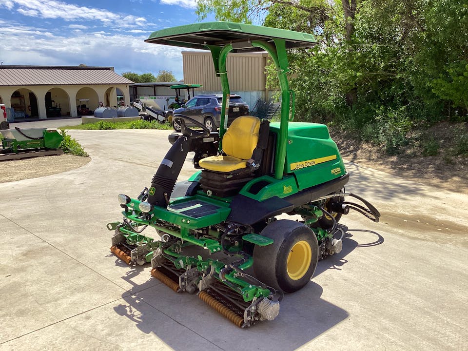John Deere 8000A