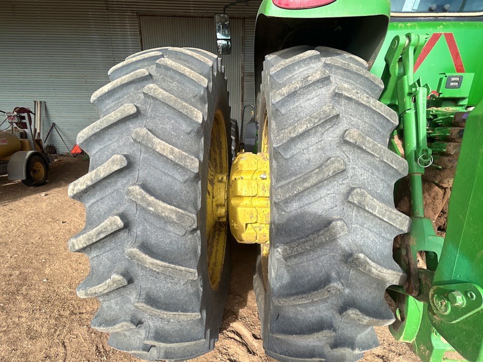 John Deere 8345R