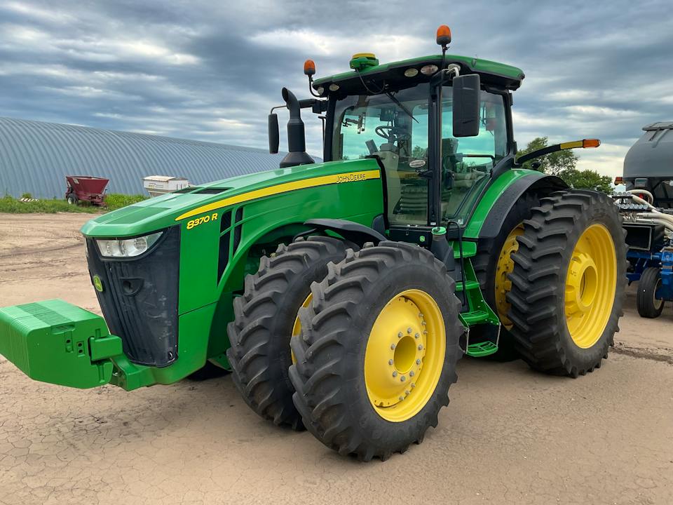 John Deere 8370R
