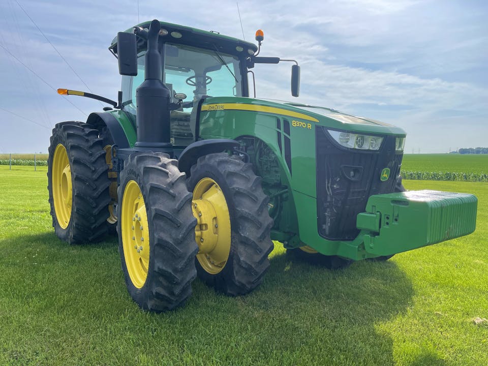 John Deere 8370R