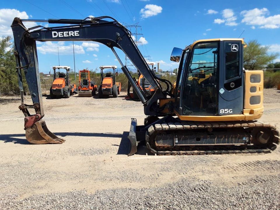 John Deere 85G