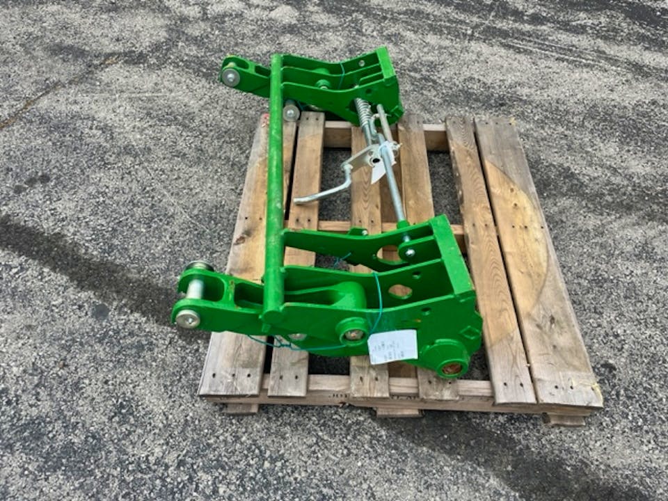 John Deere Golbal Carrier BW16010