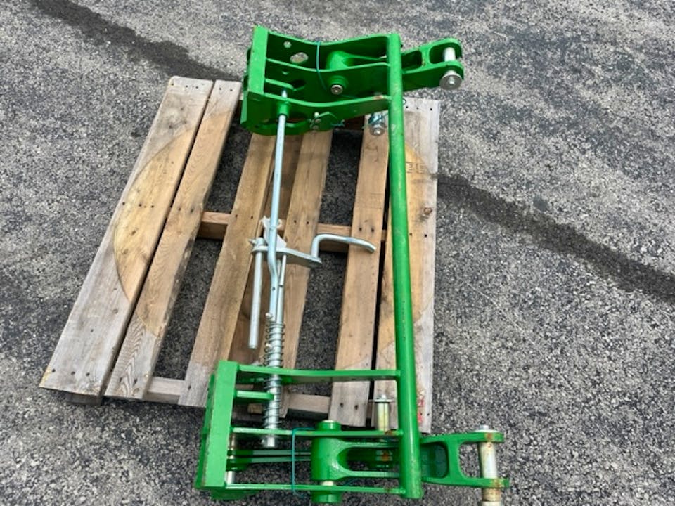 John Deere Golbal Carrier BW16010