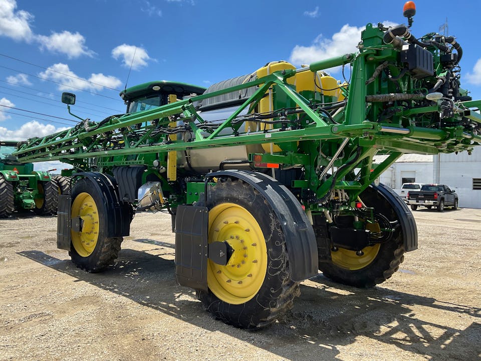 John Deere R4045